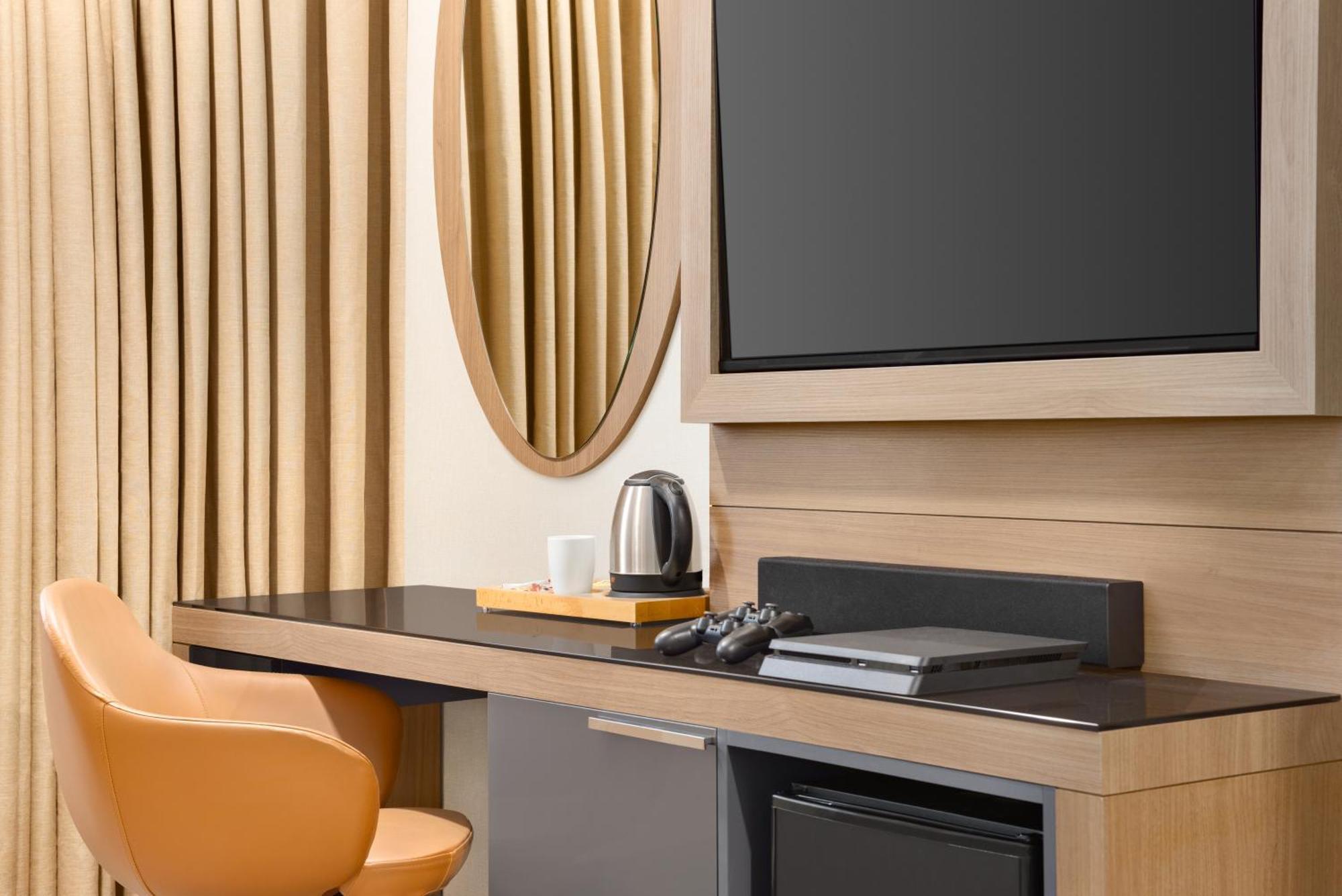 Tryp By Wyndham Istanbul Sisli Hotel Exteriör bild