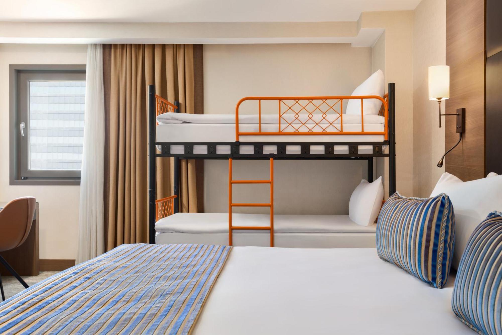 Tryp By Wyndham Istanbul Sisli Hotel Exteriör bild