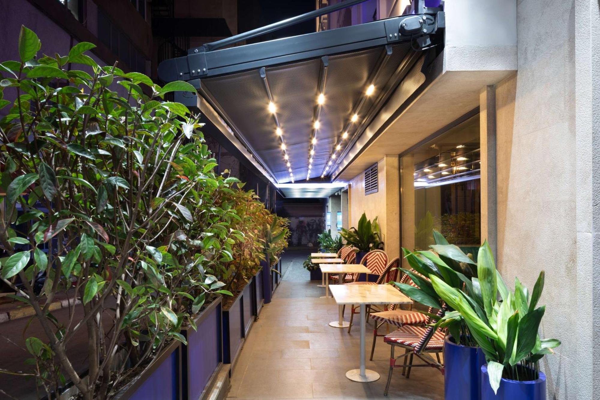 Tryp By Wyndham Istanbul Sisli Hotel Exteriör bild