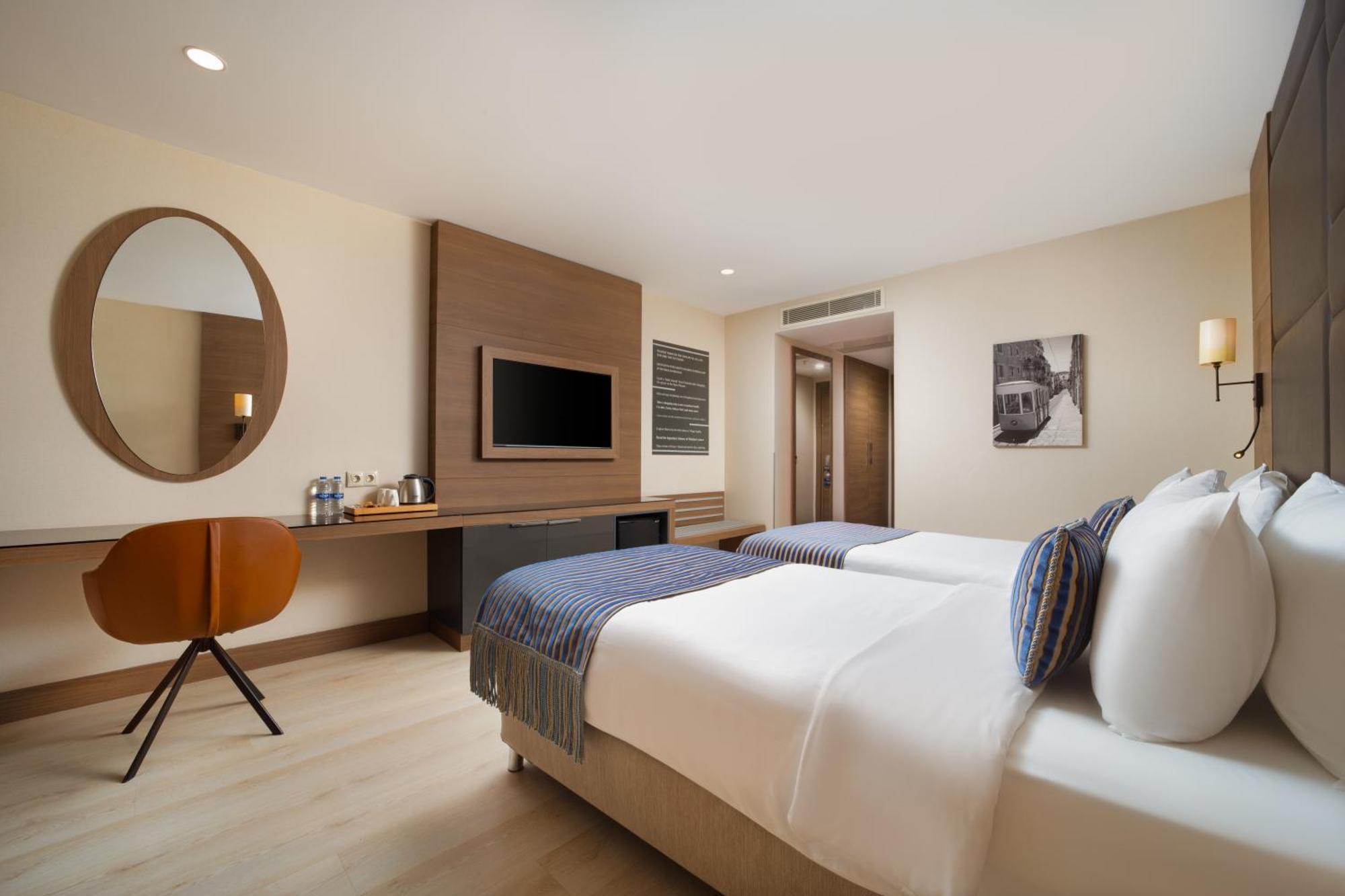 Tryp By Wyndham Istanbul Sisli Hotel Exteriör bild