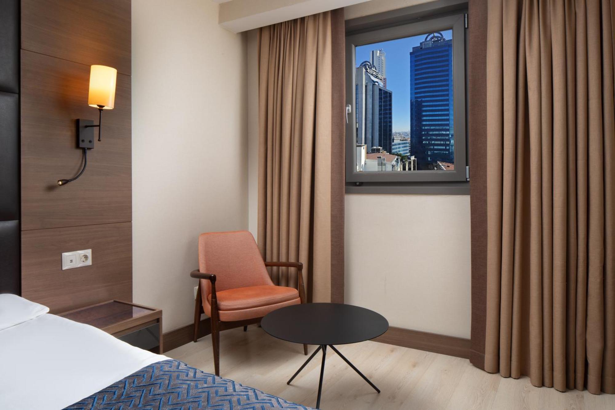 Tryp By Wyndham Istanbul Sisli Hotel Exteriör bild