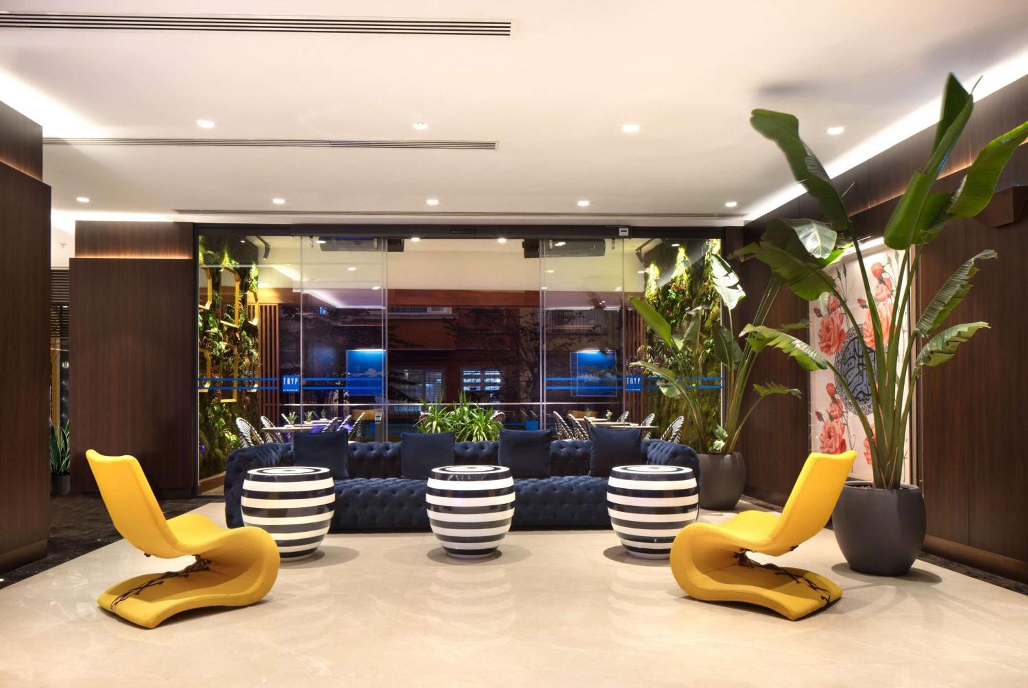 Tryp By Wyndham Istanbul Sisli Hotel Exteriör bild