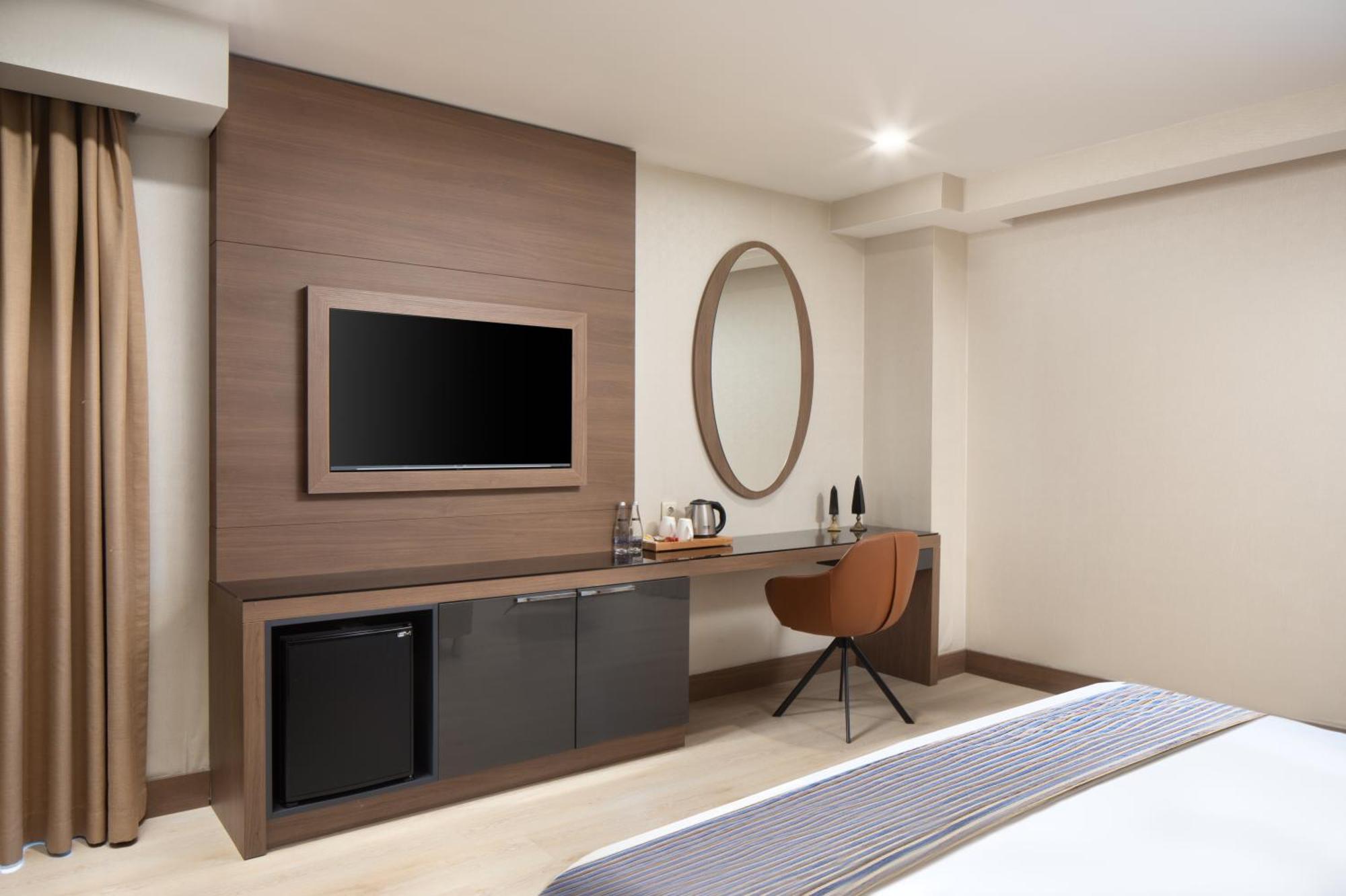 Tryp By Wyndham Istanbul Sisli Hotel Exteriör bild