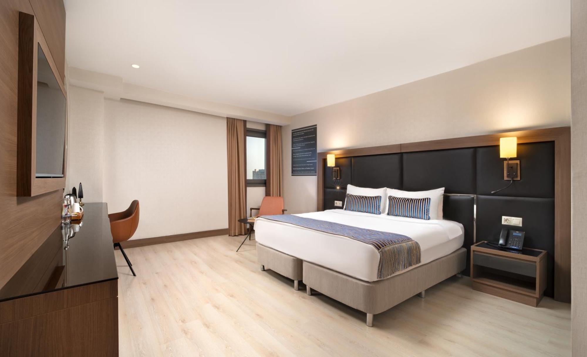 Tryp By Wyndham Istanbul Sisli Hotel Exteriör bild